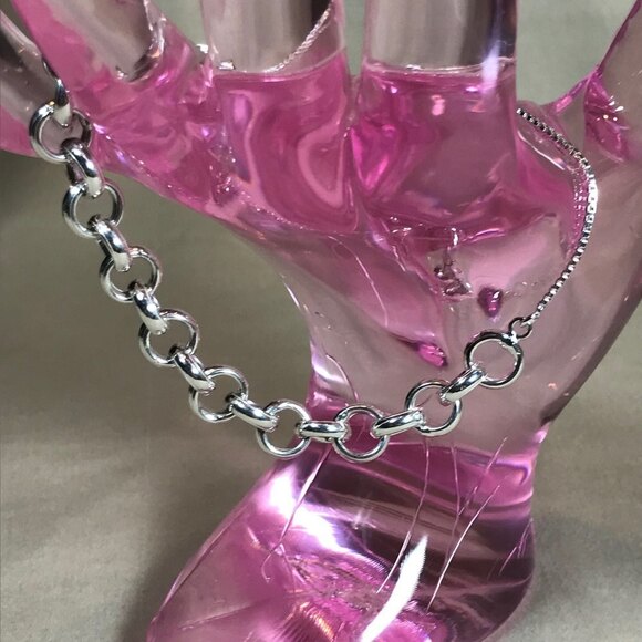 Chainlink Fashion Bracelet - Picture 5 of 5